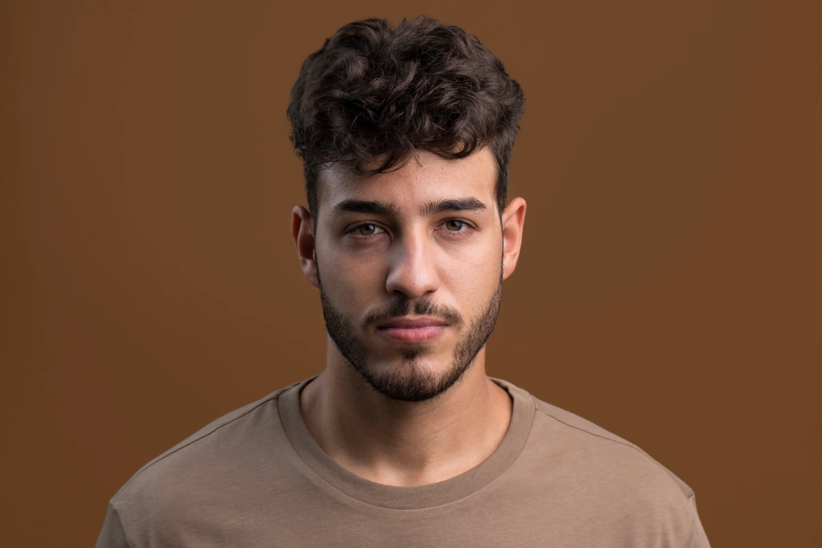 portrait handsome serious man (2)